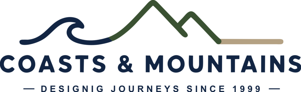 coast and mountains logo nuevo